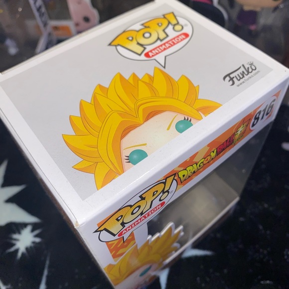 816 Super Saiyan Caulifla POP Funko - Picture 2 of 2